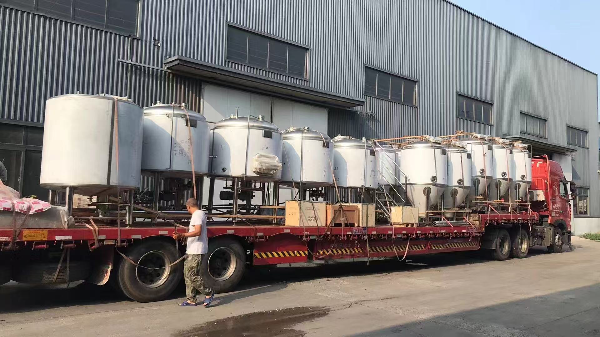 番阳镇精酿啤酒设备厂—精酿啤酒设备